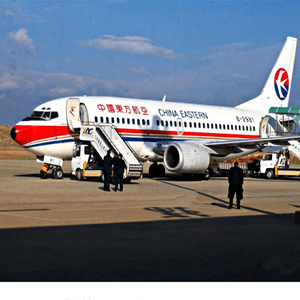 唐山空运公司航空快运业稳步发展的原因是什么？